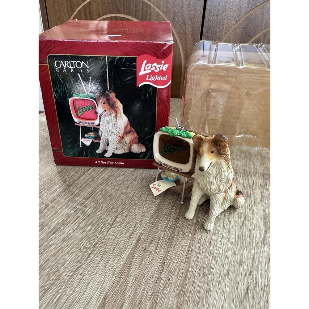 American Greetings Carlton Lighted Lassie All Set For Santa Heirloom Ornament